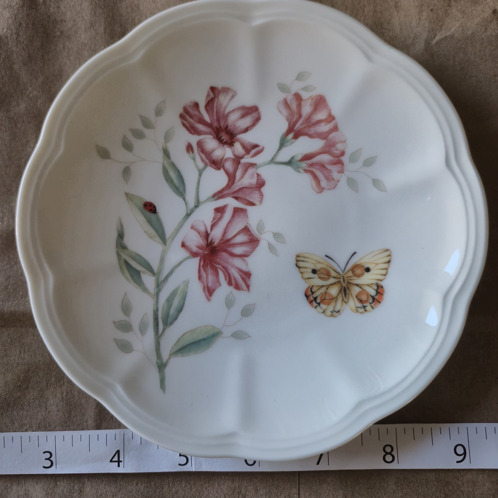 Porcelain Lenox Floral Butterfly Meadow Dessert Party Plate in Pink Floral 6.5in